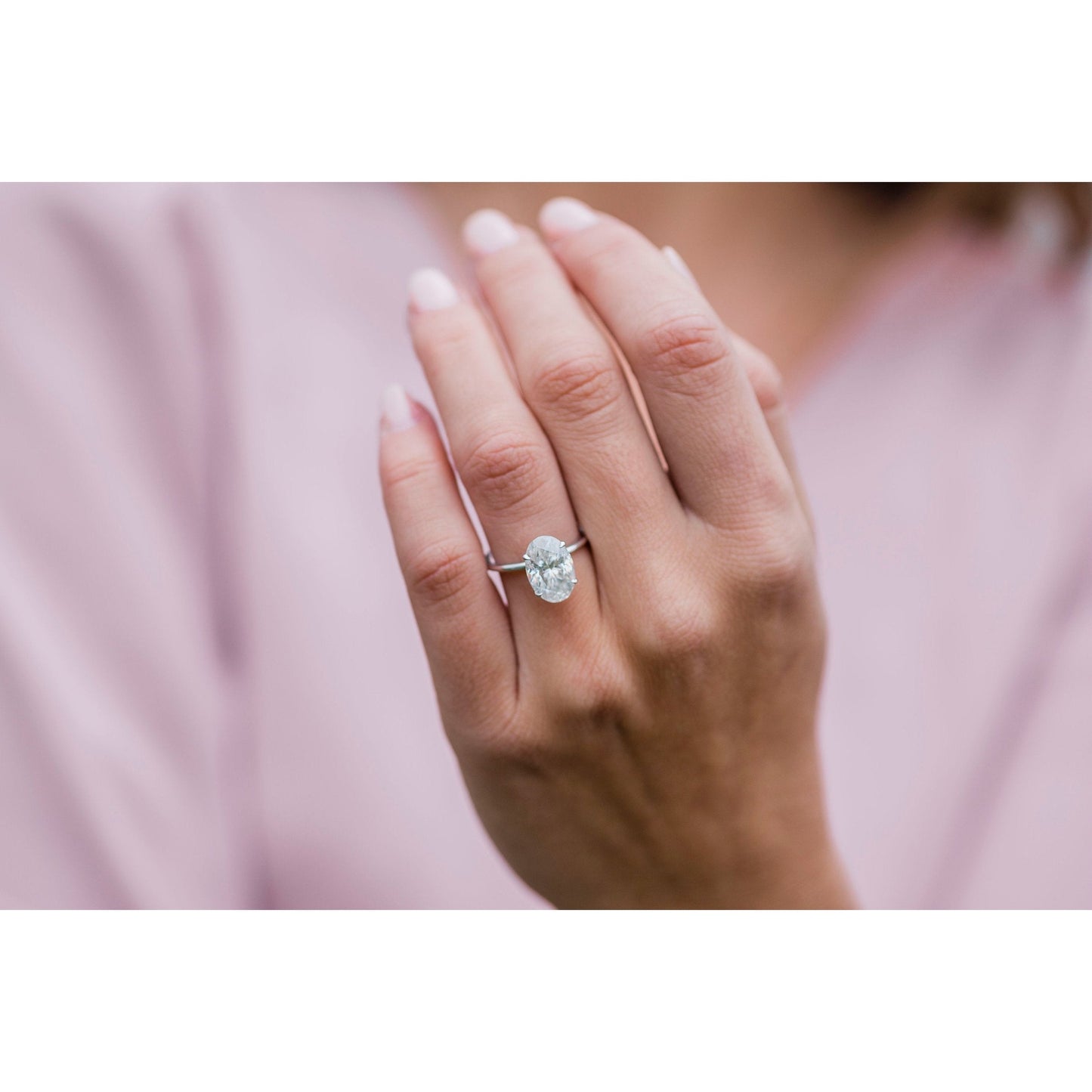 4.0 CT Oval Solitaire Moissanite Engagement Ring