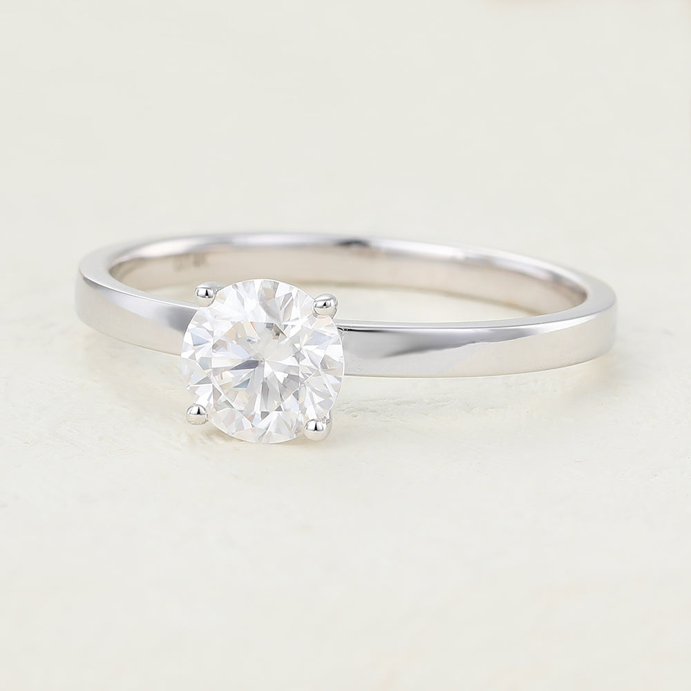 0.88 CT Round Shaped Moissanite Solitaire Engagement Ring