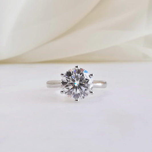 2.50 CT Round Shaped Moissanite Solitaire Engagement Ring