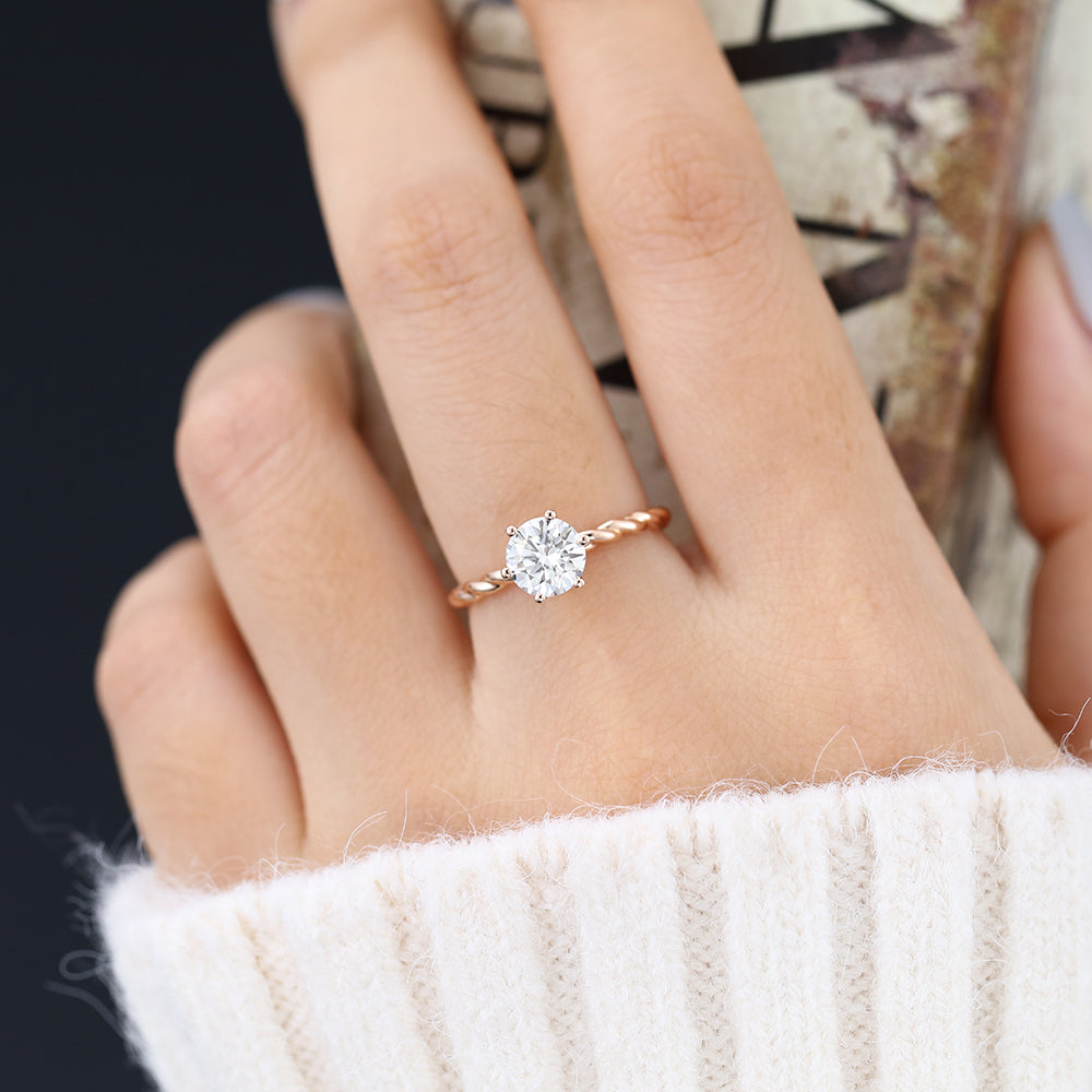 0.88 CT Round Shaped Moissanite Solitaire Engagement Ring