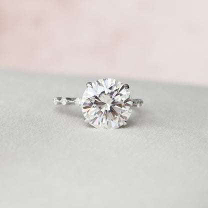 4.0 CT Round Cut Dainty Pave Setting Moissanite Engagement Ring