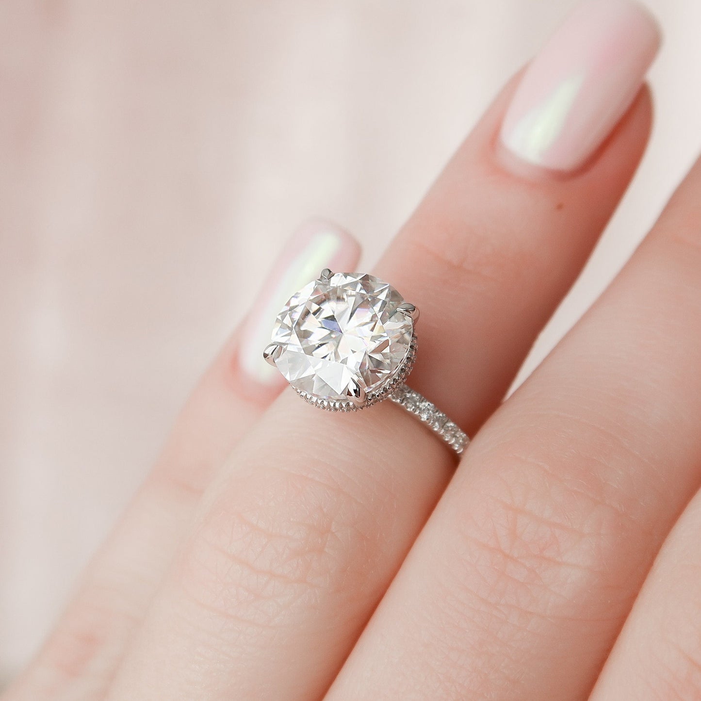 4.5 CT Round Cut Solitaire & Hidden Halo Moissanite Engagement Ring